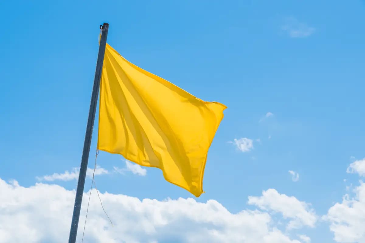 Bandeira amarela na conta de energia: quais são os impactos?